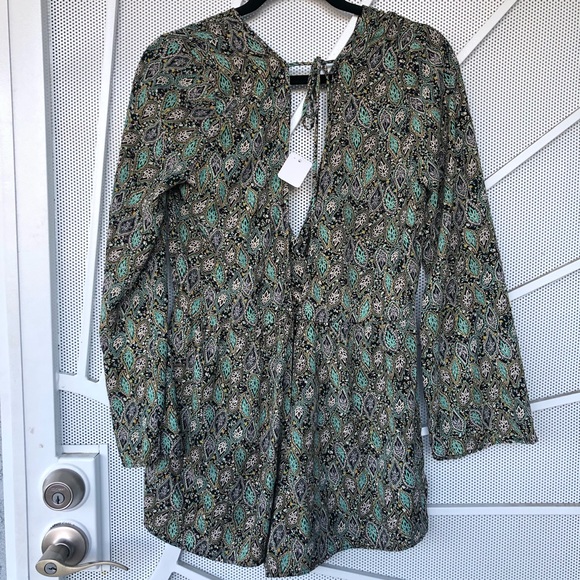 💖NWOT ILLA ILLA sleeved Romper. Bundle to save. - Picture 6 of 8